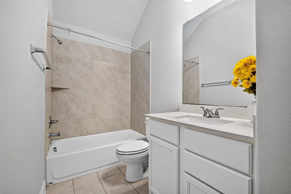 2232 Blackhawk Ridge Lane Manvel, TX 77578