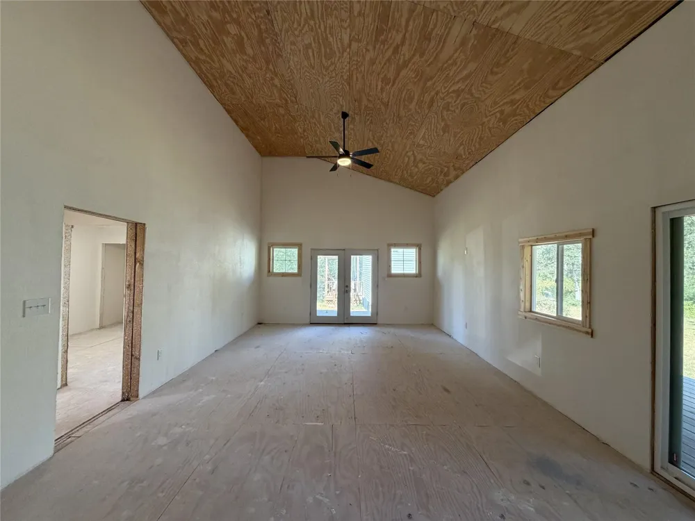 3655 County Road 430 Dime Box, TX 77853