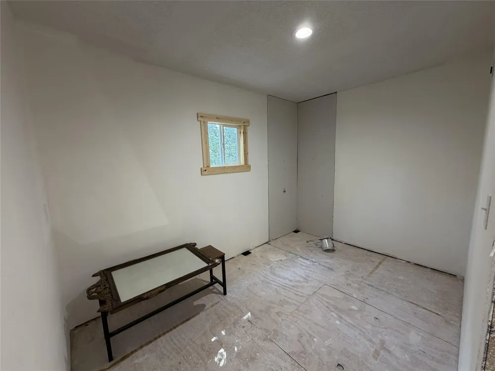 3655 County Road 430 Dime Box, TX 77853