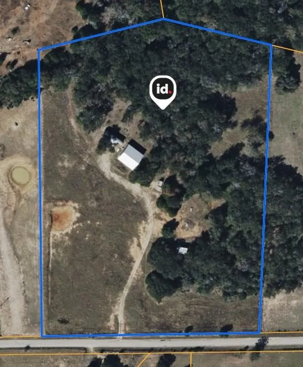 3655 County Road 430 Dime Box, TX 77853