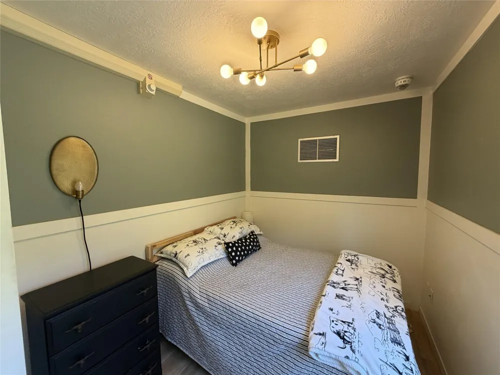 3655 County Road 430 Dime Box, TX 77853
