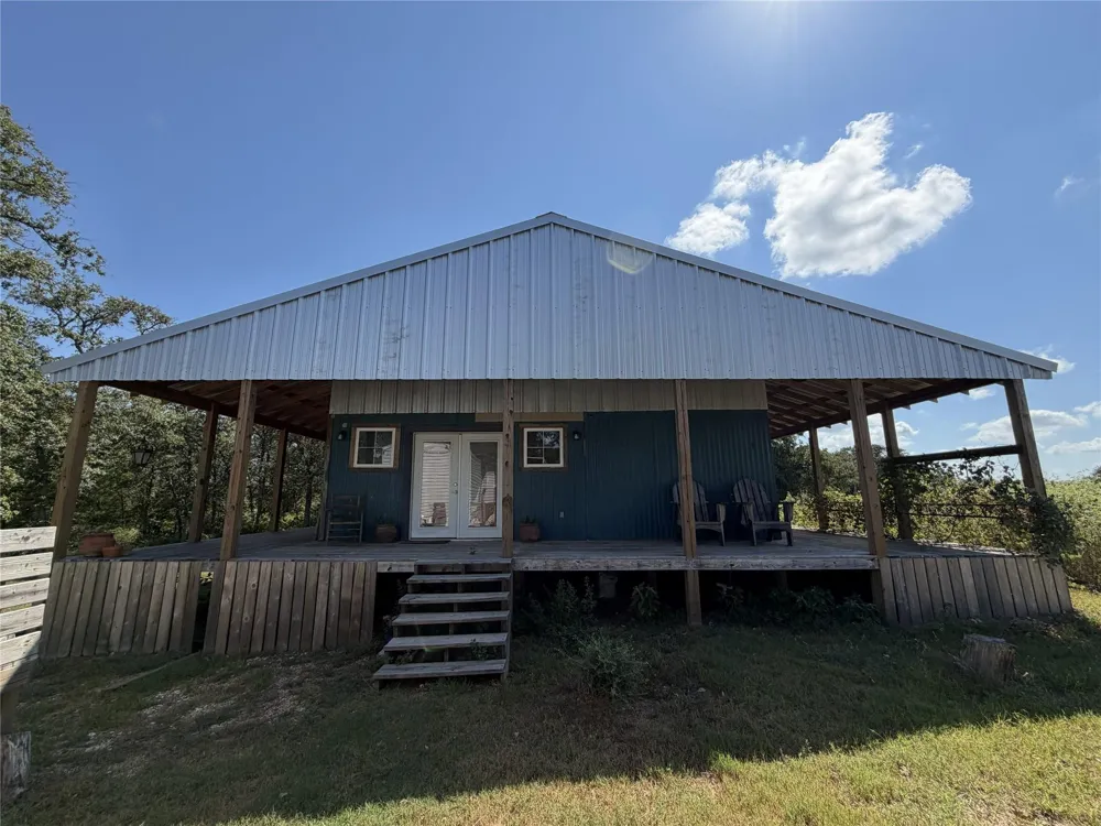 3655 County Road 430 Dime Box, TX 77853