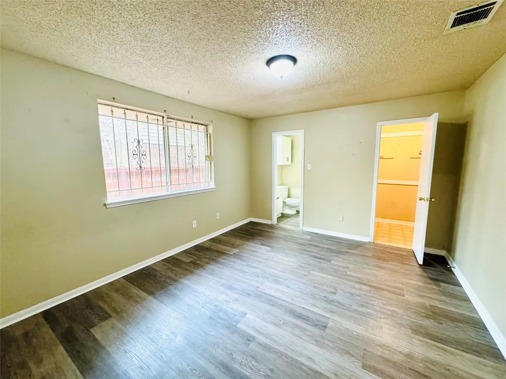 2523 Woodbough Drive Houston, TX 77038
