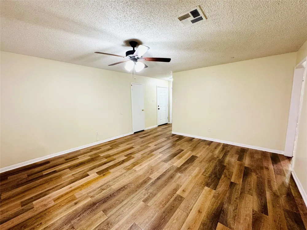 2523 Woodbough Drive Houston, TX 77038