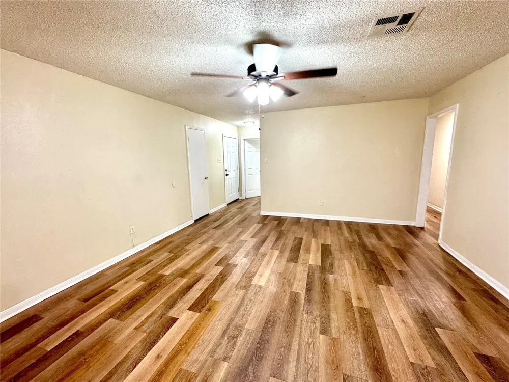 2523 Woodbough Drive Houston, TX 77038