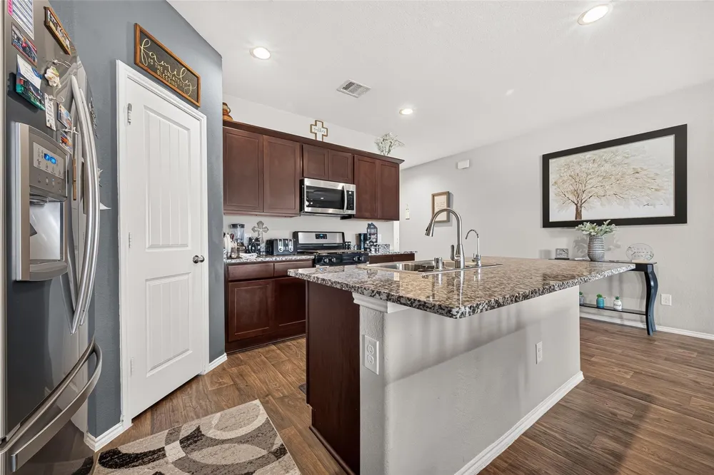 1735 Brownwood Ridge Court Rosenberg, TX 77469