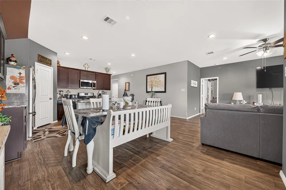 1735 Brownwood Ridge Court Rosenberg, TX 77469