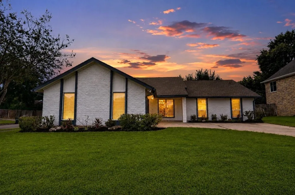 2903 Pepperwood Sugar Land, TX 77479