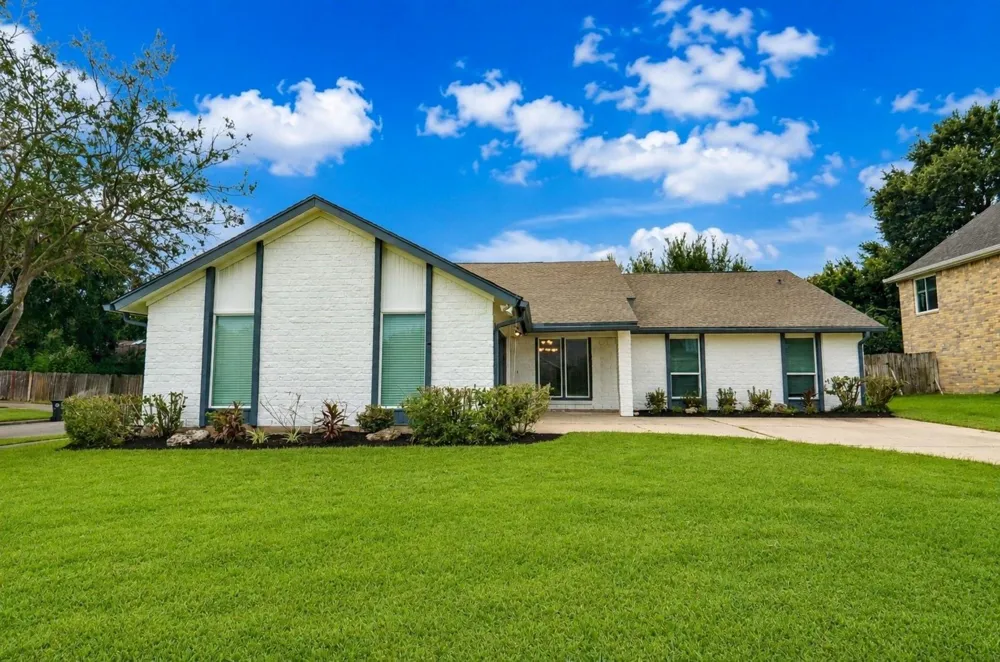 2903 Pepperwood Sugar Land, TX 77479