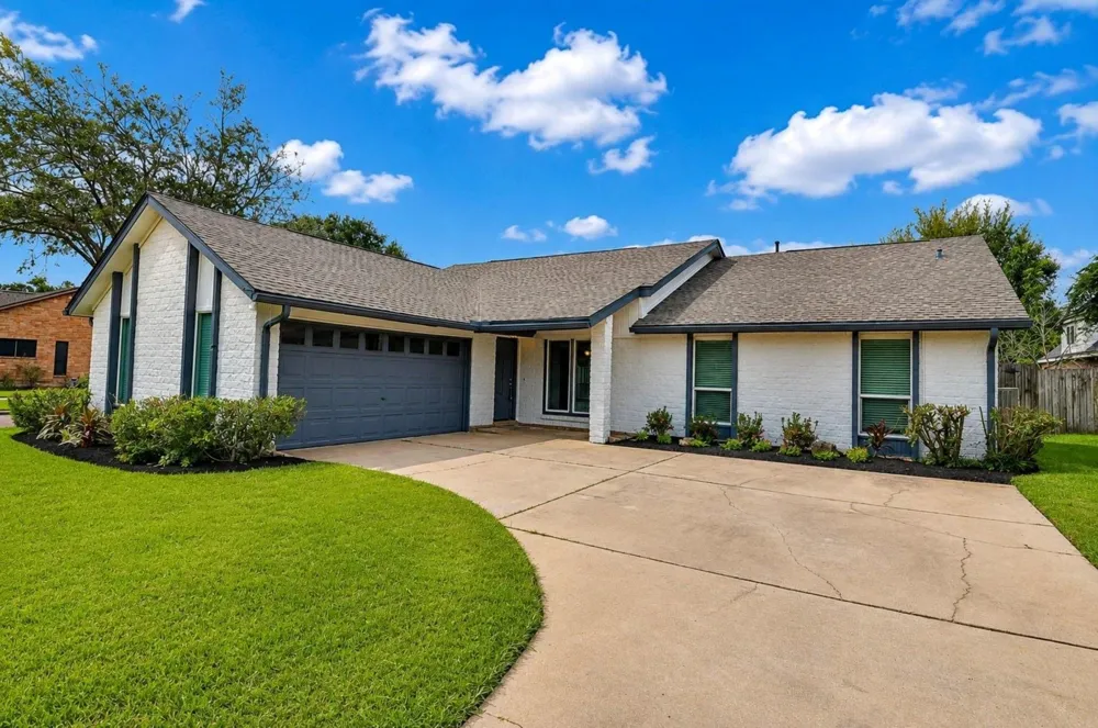 2903 Pepperwood Sugar Land, TX 77479