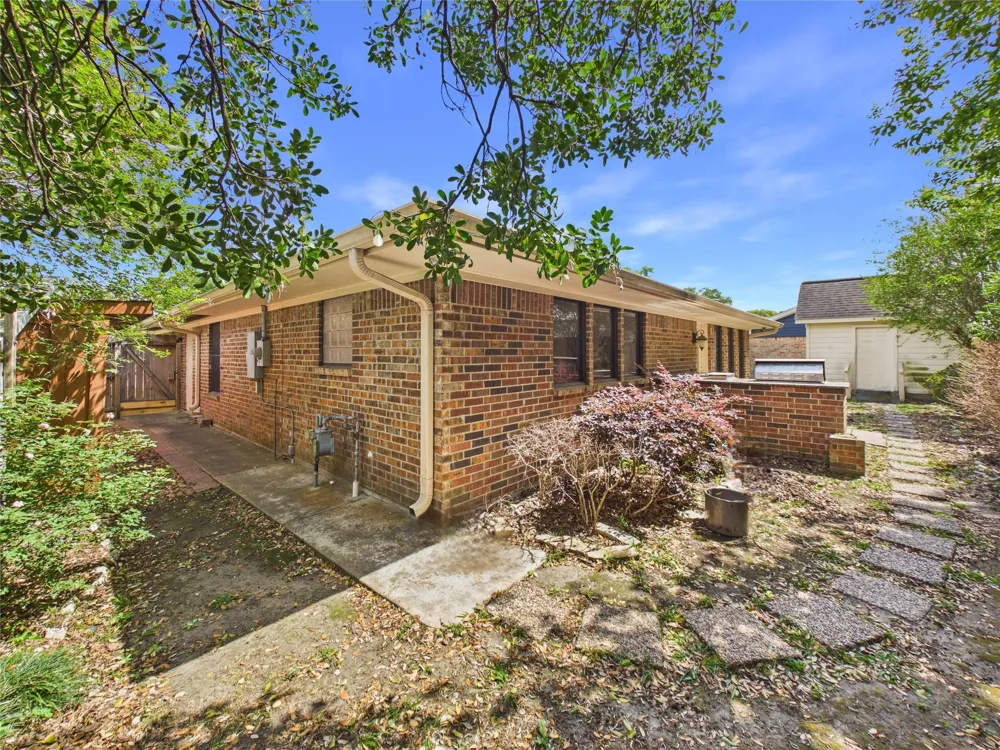 814 James Street Deer Park, TX 77536
