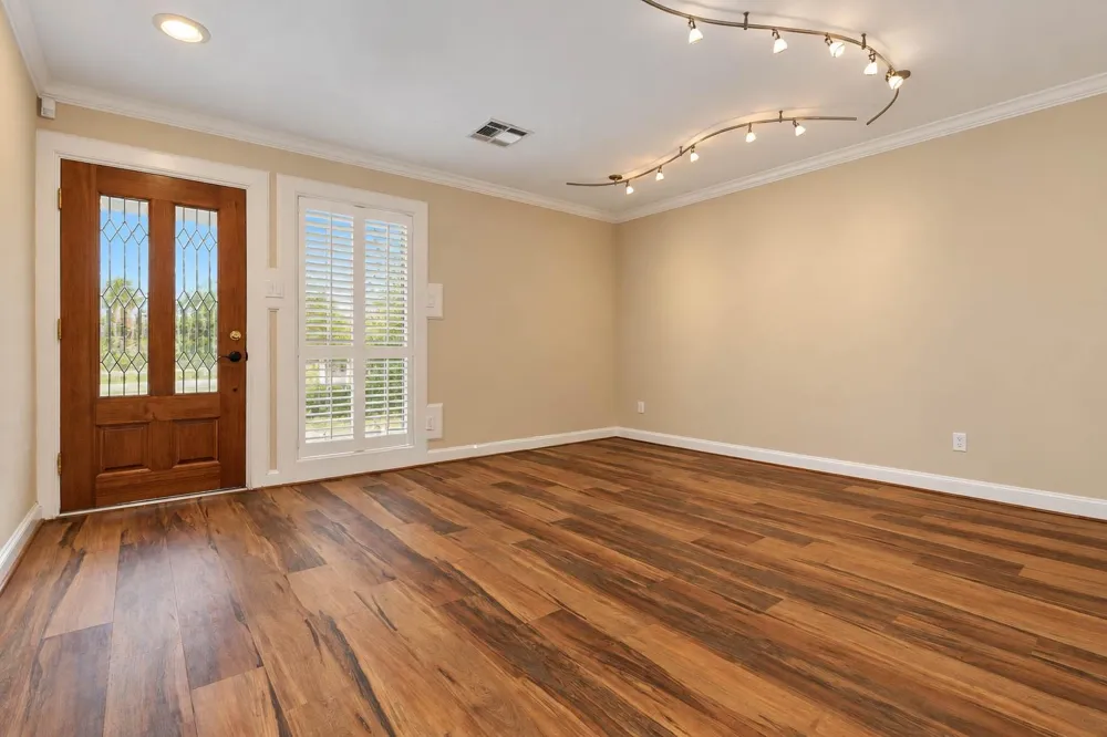 814 James Street Deer Park, TX 77536