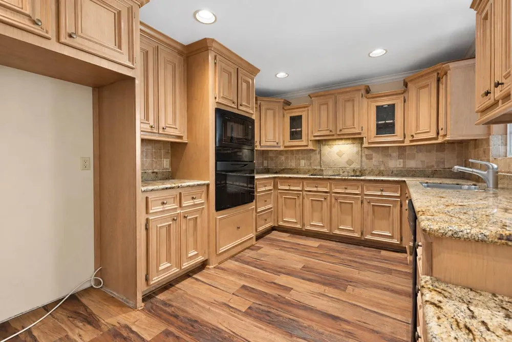 814 James Street Deer Park, TX 77536