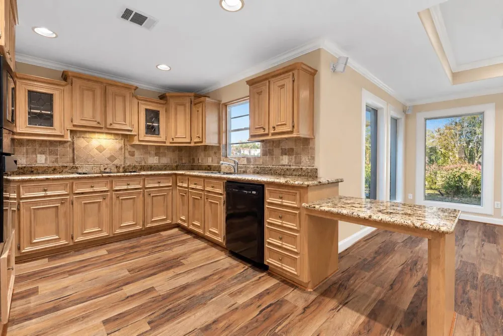 814 James Street Deer Park, TX 77536