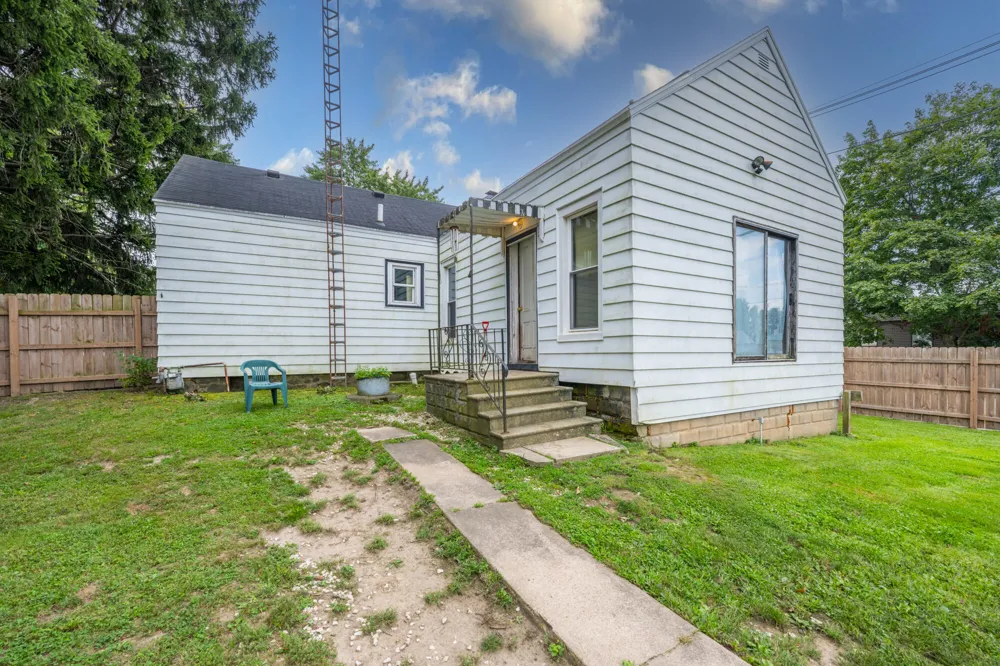 6655 E Main Street Eau Claire, MI 49111