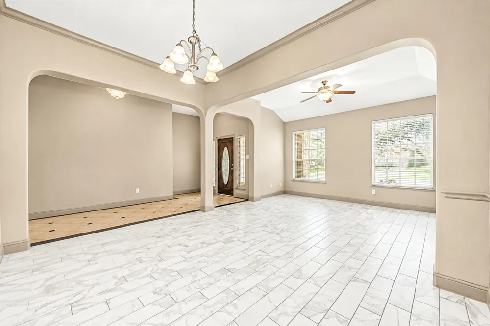 6210 Bristol Path Lane Sugar Land, TX 77479