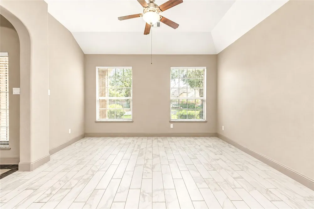 6210 Bristol Path Lane Sugar Land, TX 77479