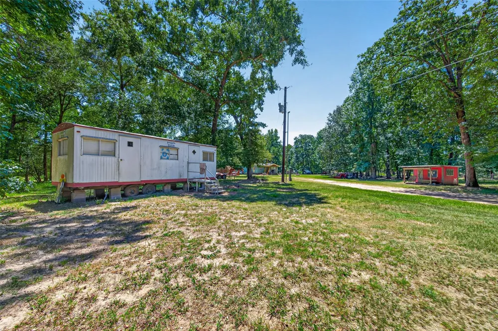 9846 Post Oak Cemetery Road Montgomery, TX 77356