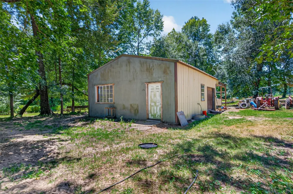 9846 Post Oak Cemetery Road Montgomery, TX 77356