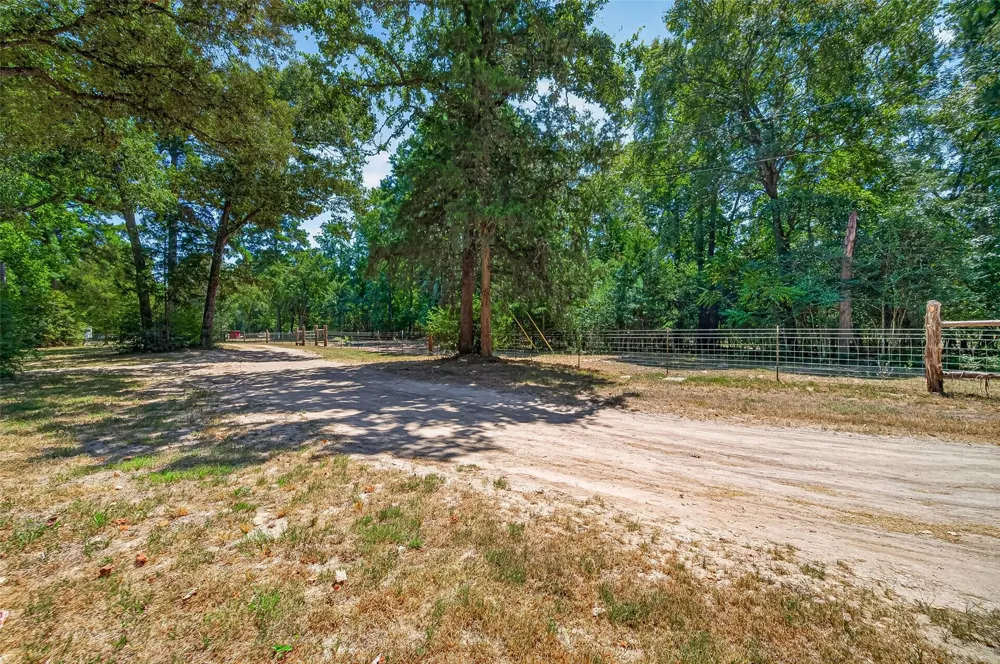 9846 Post Oak Cemetery Road Montgomery, TX 77356