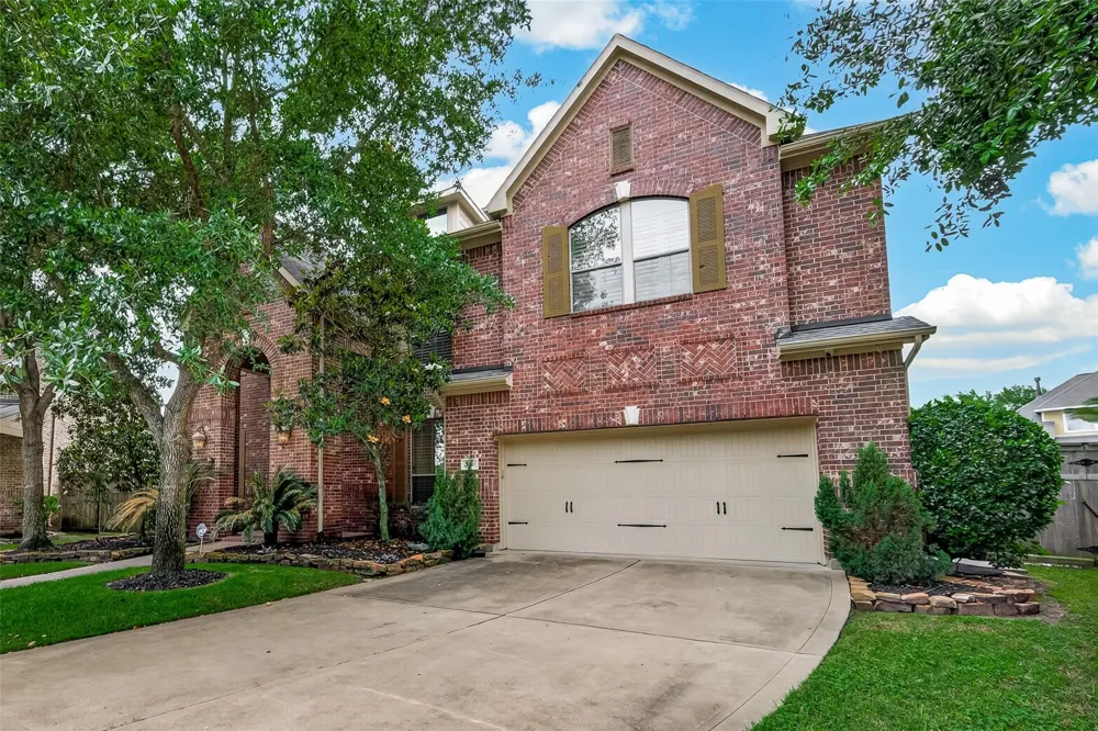 27411 Manor Falls Lane Fulshear, TX 77441