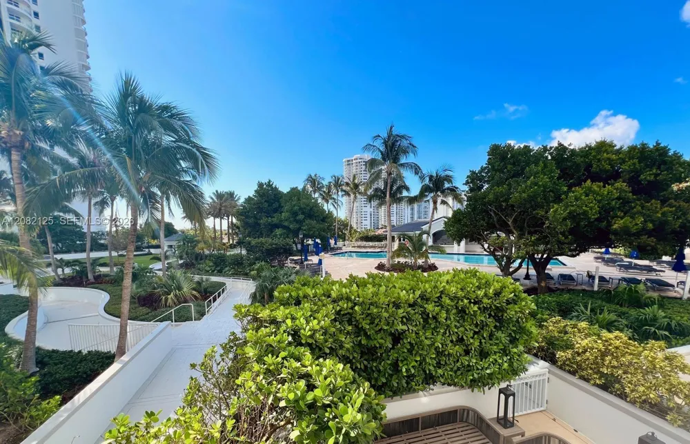 21055 Yacht Club Dr #510 Aventura, FL 33180