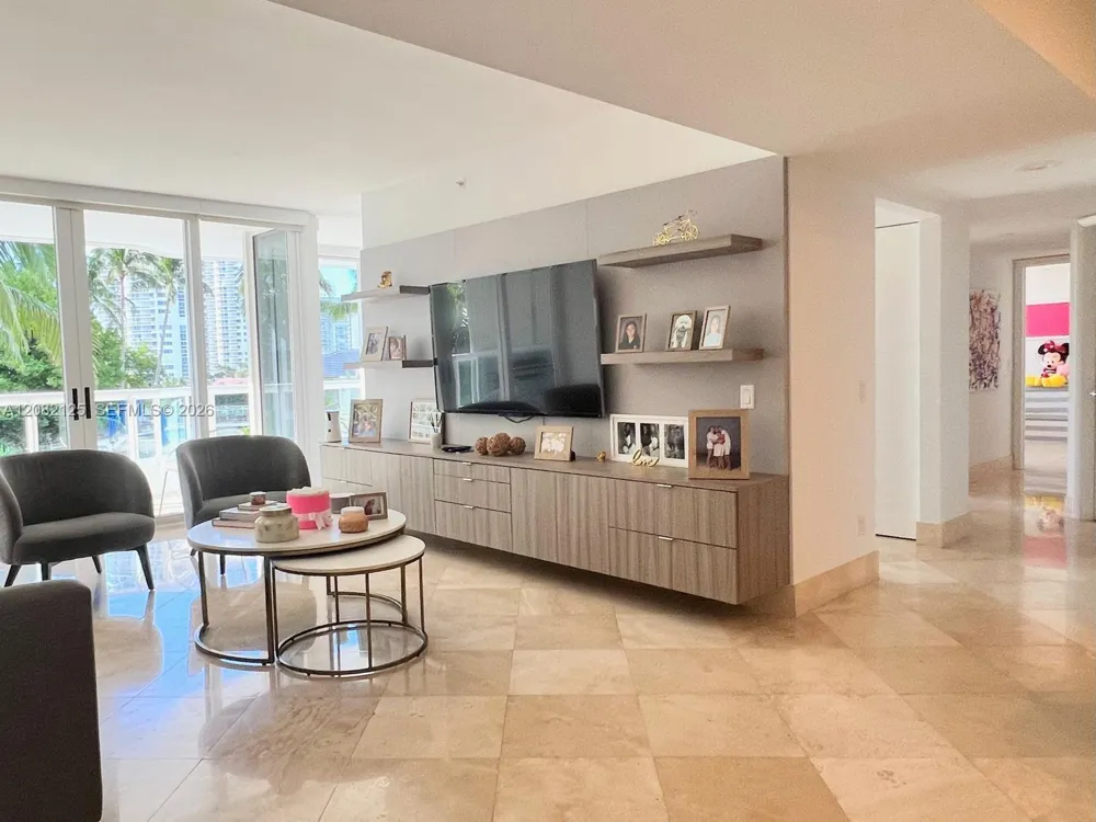 21055 Yacht Club Dr #510 Aventura, FL 33180