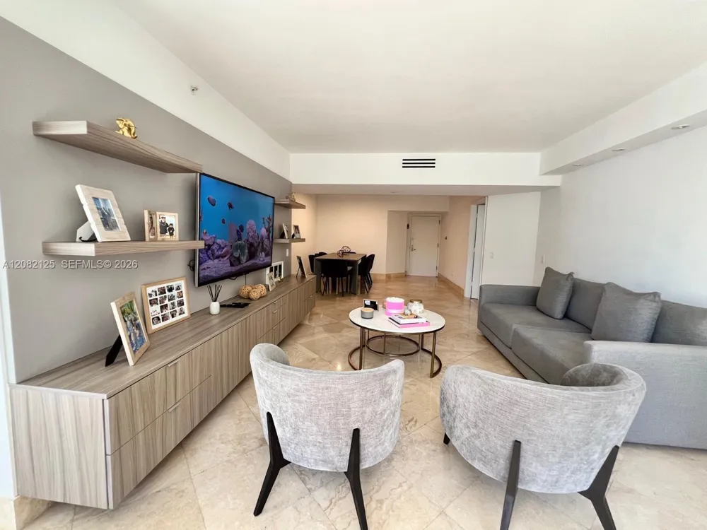 21055 Yacht Club Dr #510 Aventura, FL 33180