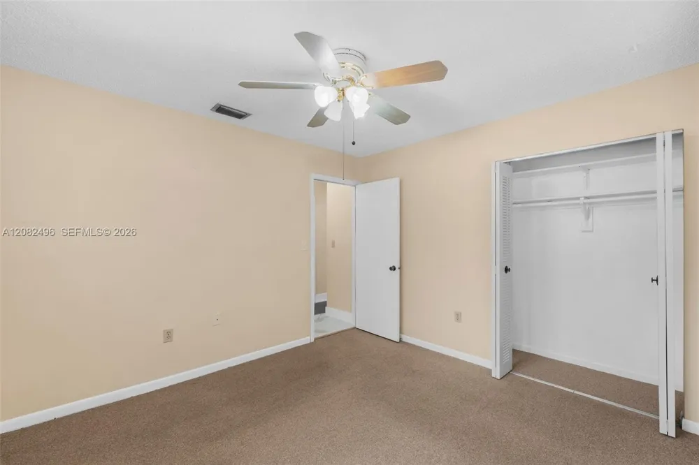 1284 W 44th Pl #3 Hialeah, FL 33012