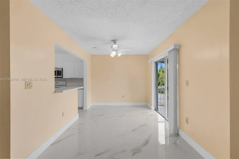 1284 W 44th Pl #3 Hialeah, FL 33012