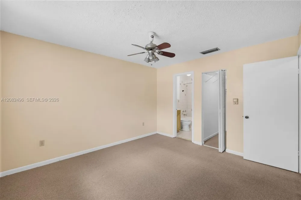 1284 W 44th Pl #3 Hialeah, FL 33012