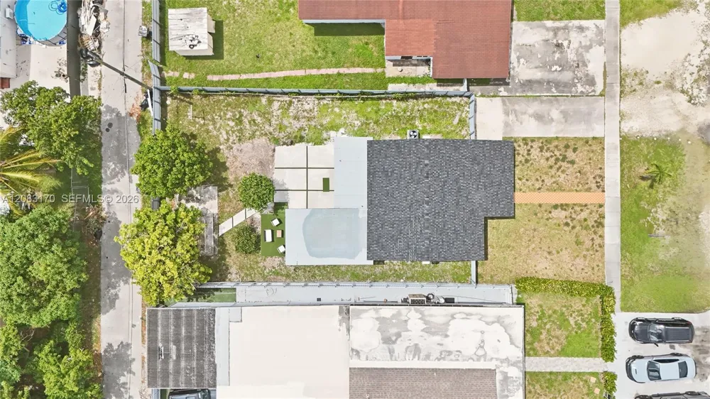 1260 NE 155th St North Miami Beach, FL 33162