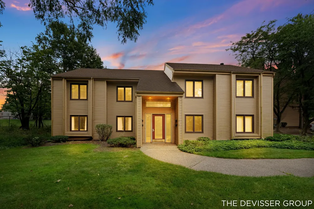 300 Farington Boulevard #3 Holland, MI 49423