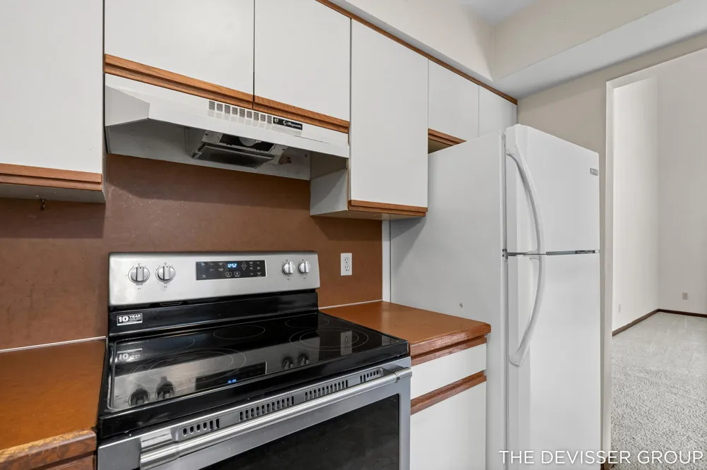 300 Farington Boulevard #3 Holland, MI 49423