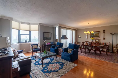 651 Bering Drive #1301