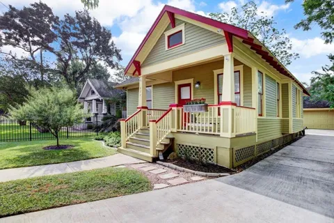 622 W 16th Street