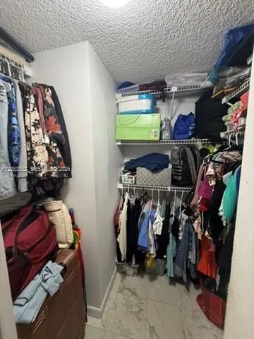 5420 W 21st Ct #211 Hialeah, FL 33016