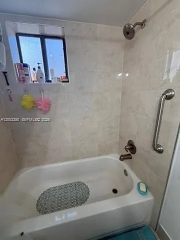 5420 W 21st Ct #211 Hialeah, FL 33016