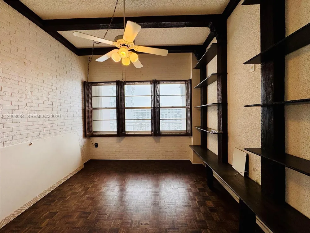 18071 Biscayne Blvd #PH03 & PH04 Aventura, FL 33160