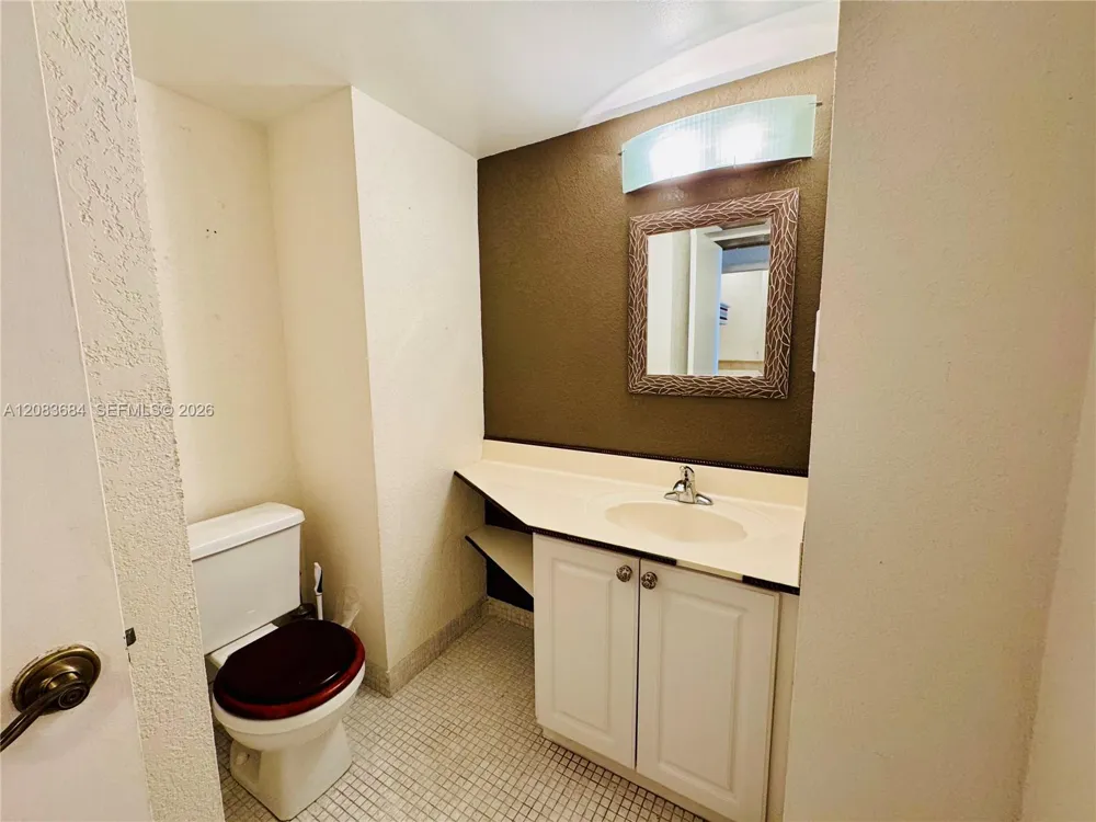 18071 Biscayne Blvd #PH03 & PH04 Aventura, FL 33160