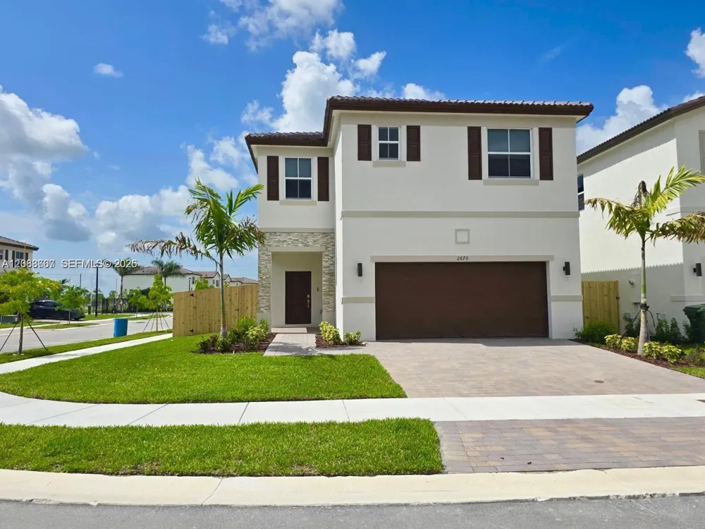 2670 SE 24th Ct Homestead, FL 33035
