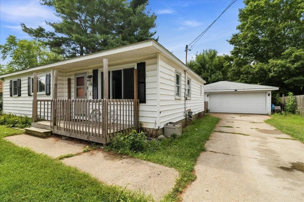 116 Northway Street Augusta, MI 49012