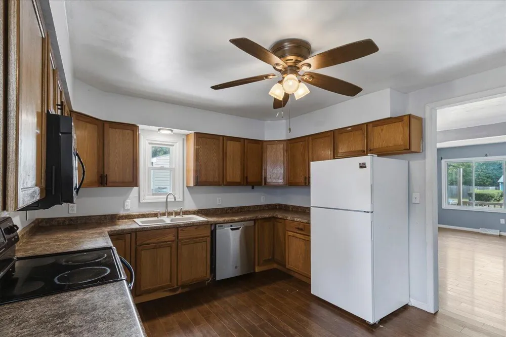 116 Northway Street Augusta, MI 49012