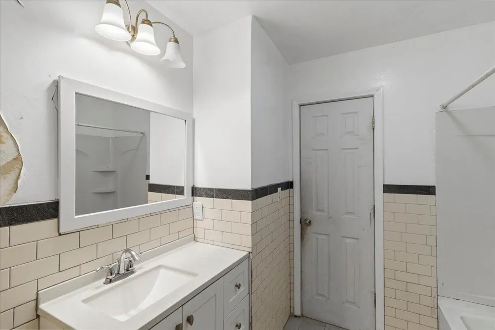 116 Northway Street Augusta, MI 49012