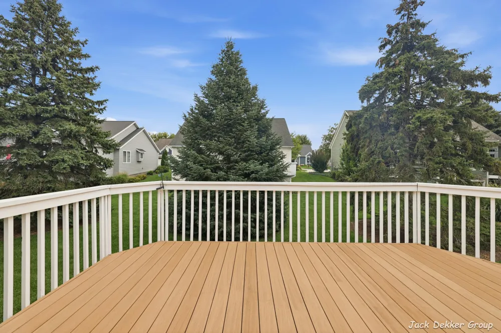 509 Hunters Run Circle Holland, MI 49423