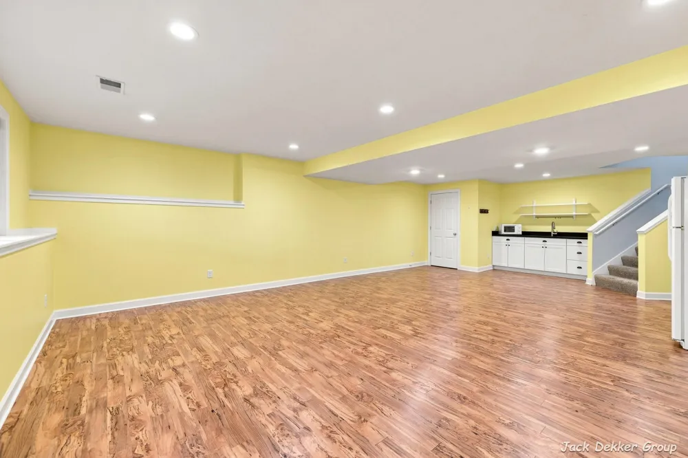 509 Hunters Run Circle Holland, MI 49423