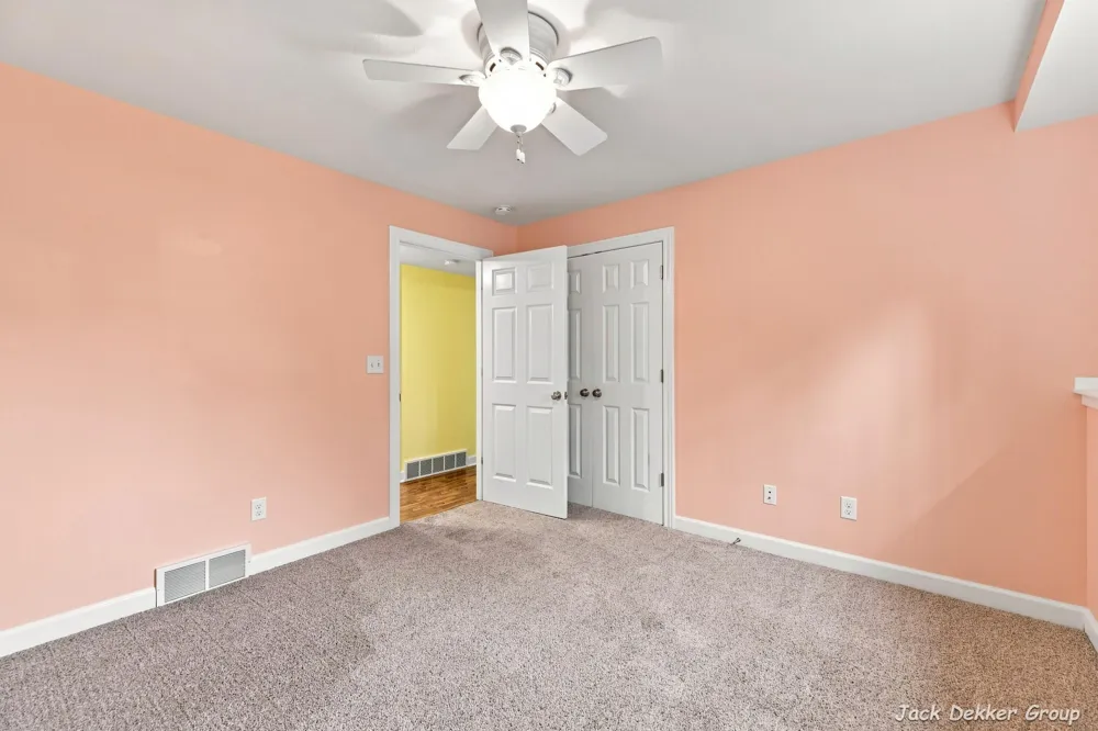 509 Hunters Run Circle Holland, MI 49423