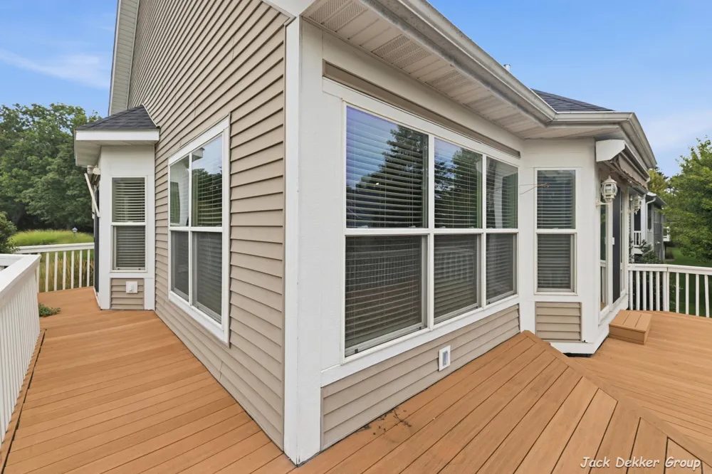 509 Hunters Run Circle Holland, MI 49423