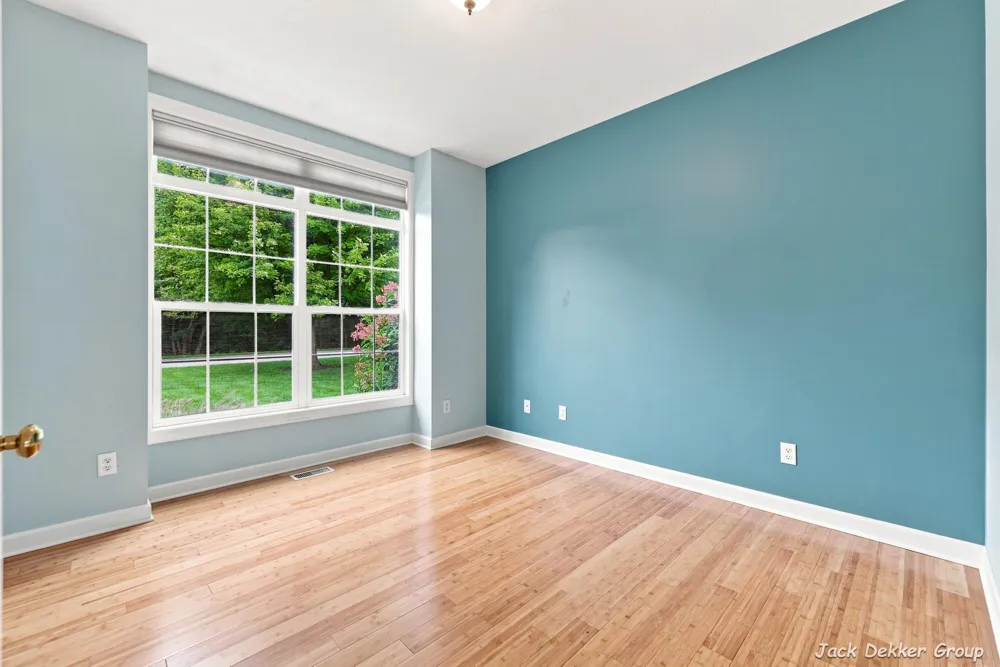 509 Hunters Run Circle Holland, MI 49423