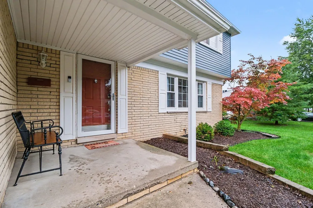 542 Eastlook Drive Saline, MI 48176